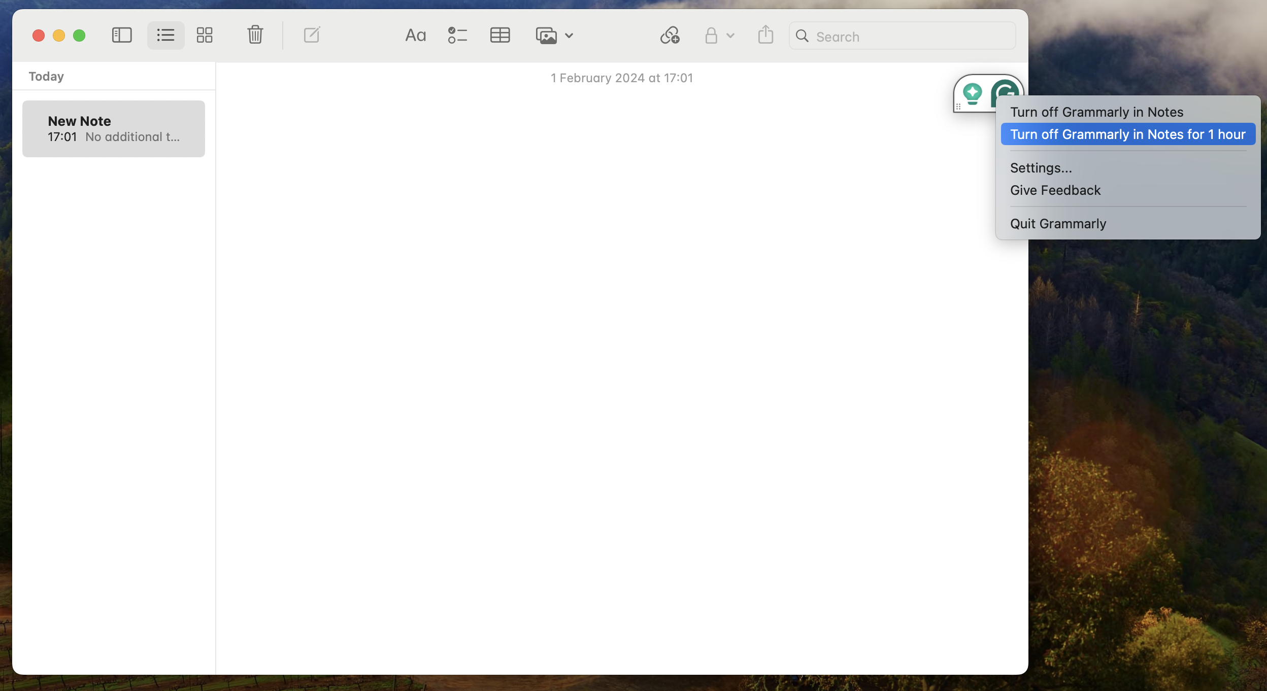 Image of a screen where the Notes app on Mac is opened, and the Grammarly's floating widget is right-clicked to show the option to turn off. The menu shows options to turn off for an hour or turn off completely in this app.